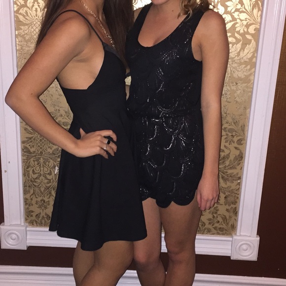 Black sequined francescas romper - Picture 6 of 6